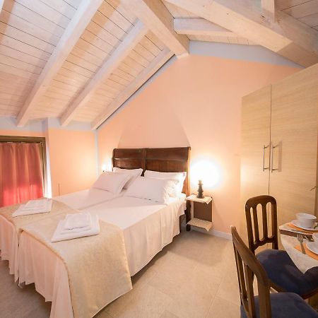 B&B Lambroriver Merone Bagian luar foto